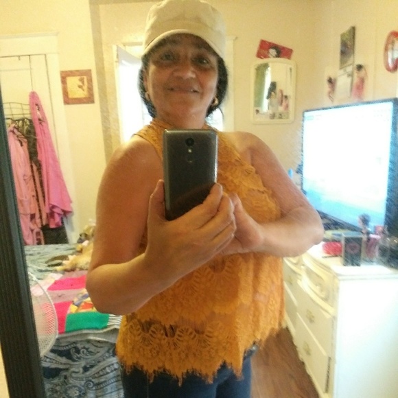 Meet your Posher, Sarita - Picture 1 of 1